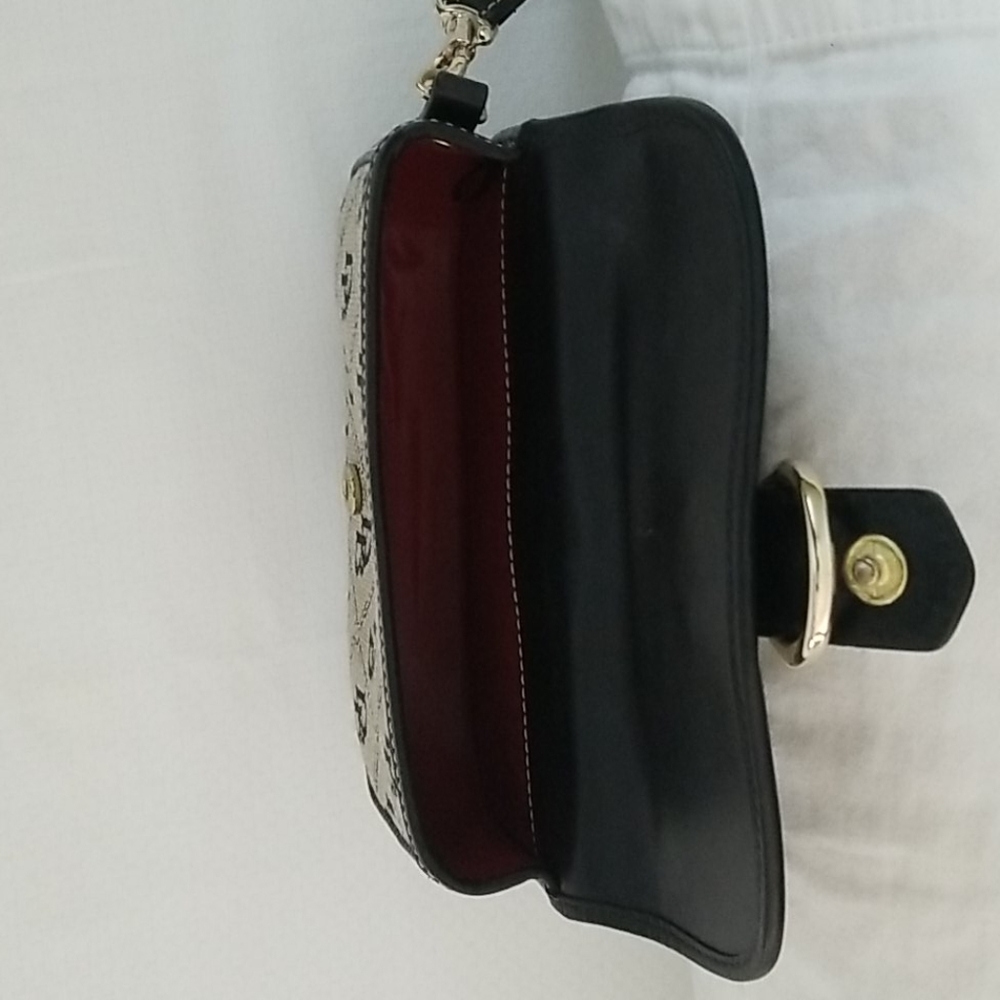 Wristlet - Picture 3 of 3